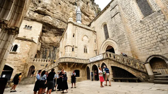 Esplanade Du Sanctuaire De Rocamadour.jpg
