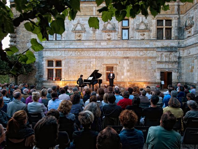 Chateau de Montal Melodrames par Michel Fau musique Liszt et Wagner