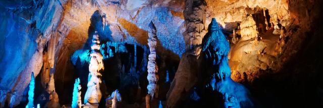 Grotte Des Carbonineres 1.jpg