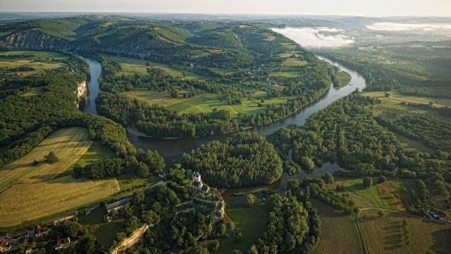 Meandre De La Dordogne A Lacave.jpg