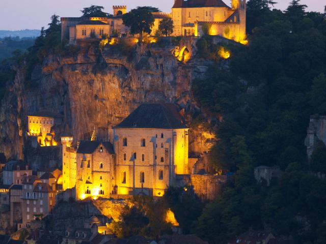 La pêche aux leurres  Vallée de la Dordogne Tourisme - Rocamadour,  Padirac, Autoire, Loubressac, Carennac, Collonges-la-Rouge