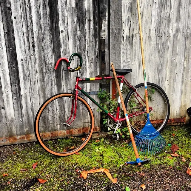 Vide Grenier Brocante Dordogne.jpg