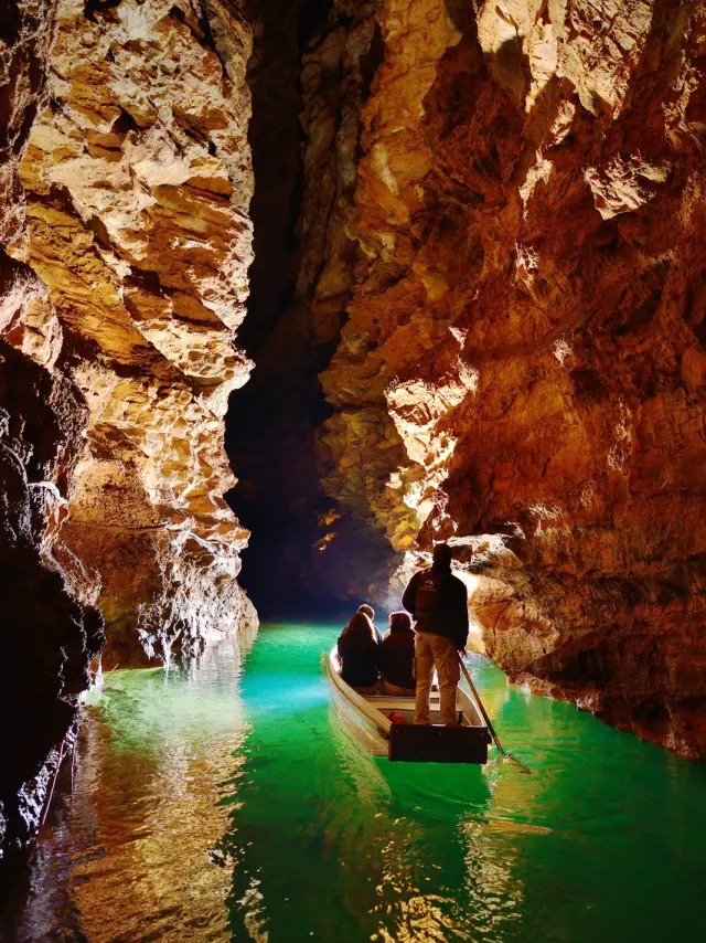 La Rivière Plane (2015)