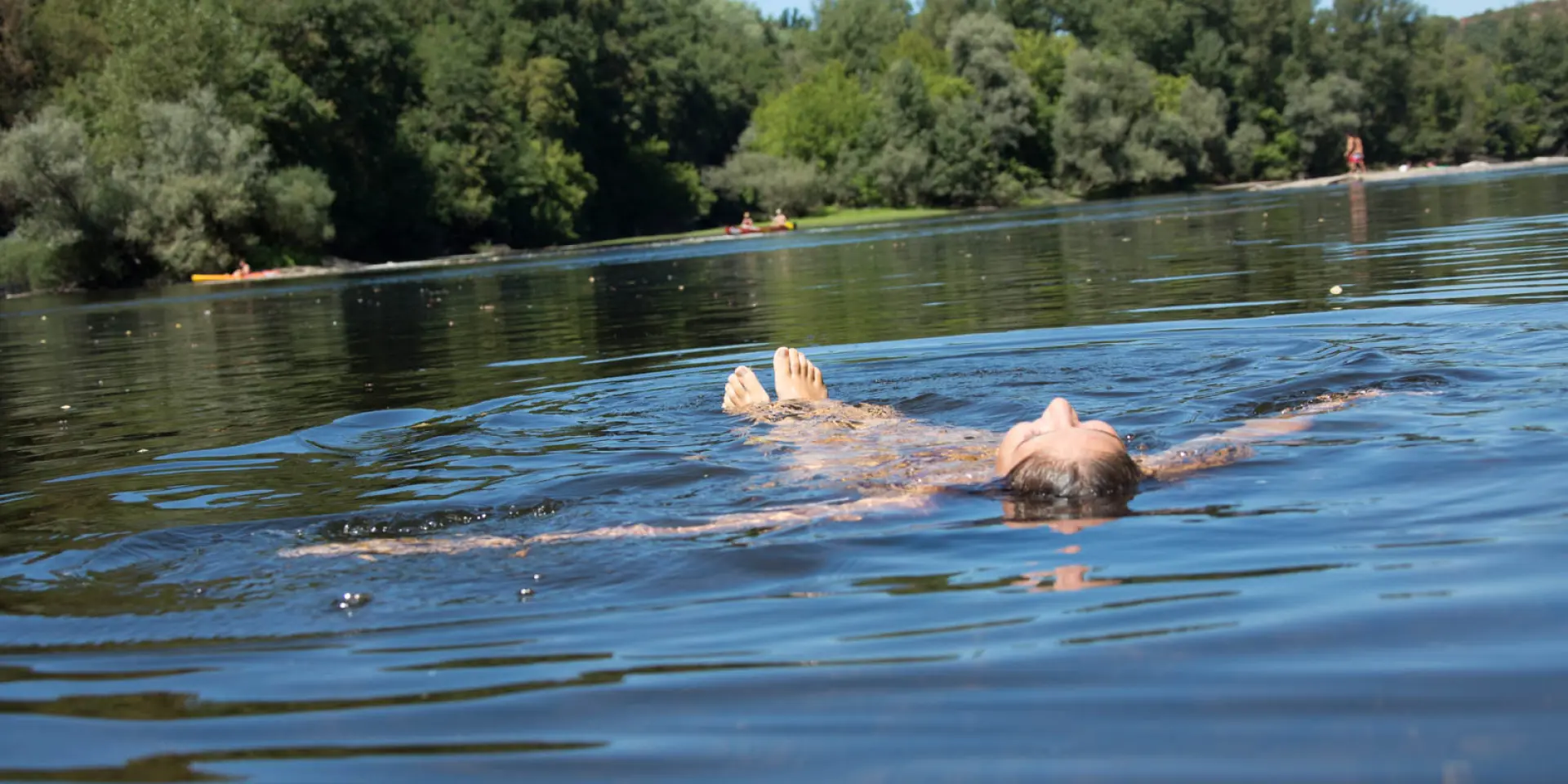 Baignade Riviere Dordogne Montvalentcmalikaturin 00097 C Malika Turin 0.jpg