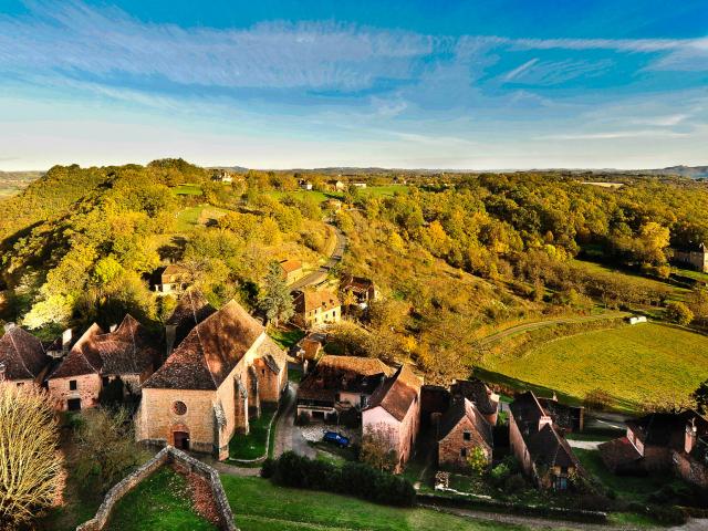 Vallee De La Dordogne En Automne 0.jpg