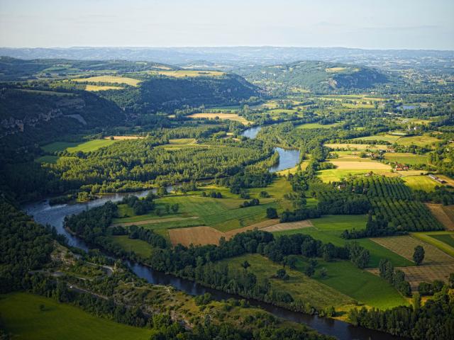 Vue Aerienne Dun Meandre De La Dordogne 1.jpg
