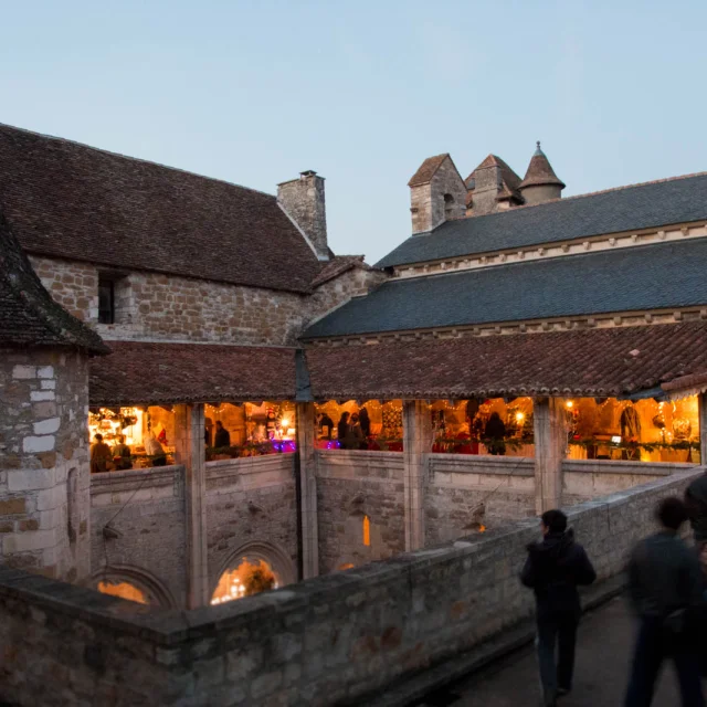 visite_du_cloitre_de_carennac_-_cloitre_otvd_-_s._beaufreton.jpg