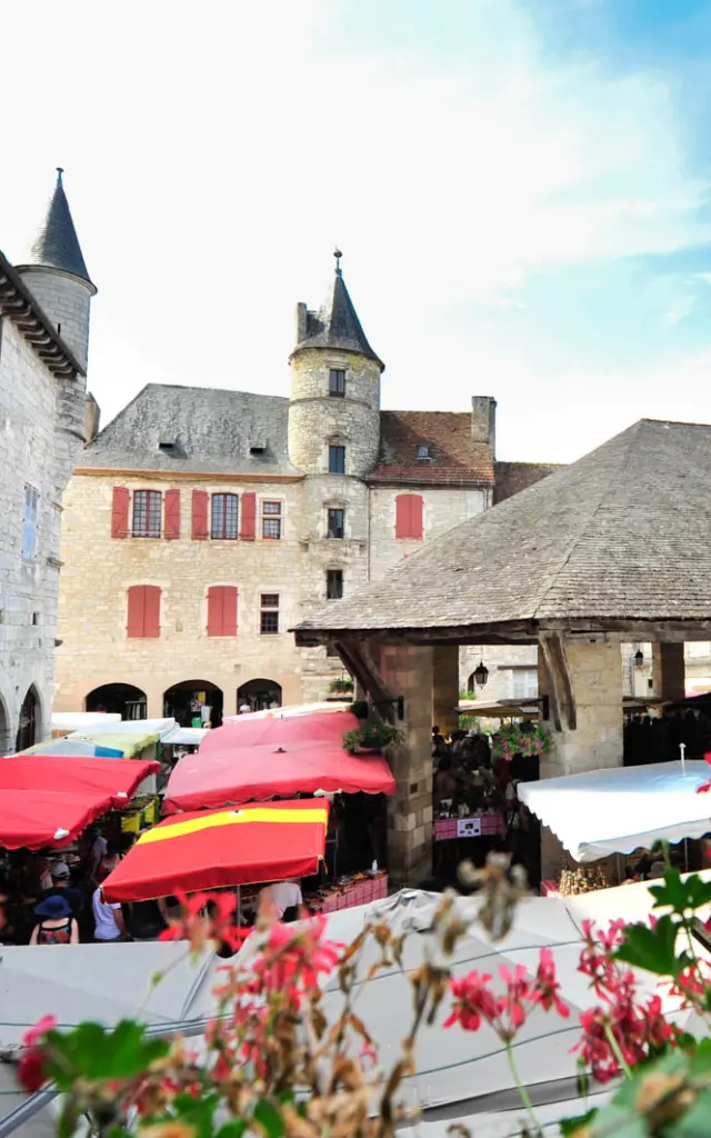 Visite Guidee Martel Place De La Halle Cochise.jpg