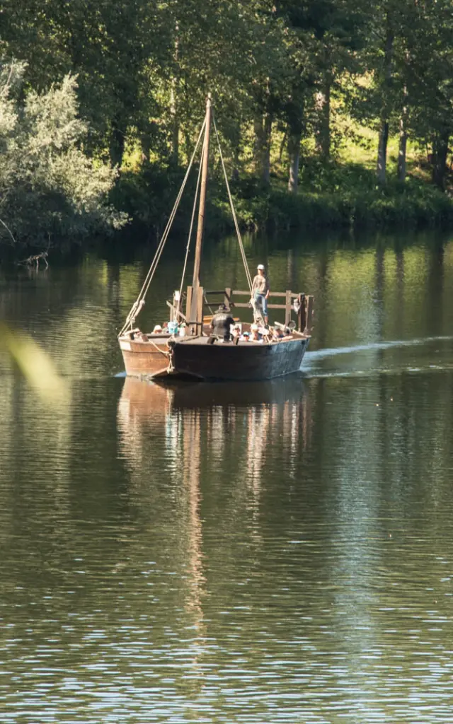 Visite Site Gabare Beaulieu Gabares Et Gabariers Malika Turin.jpg