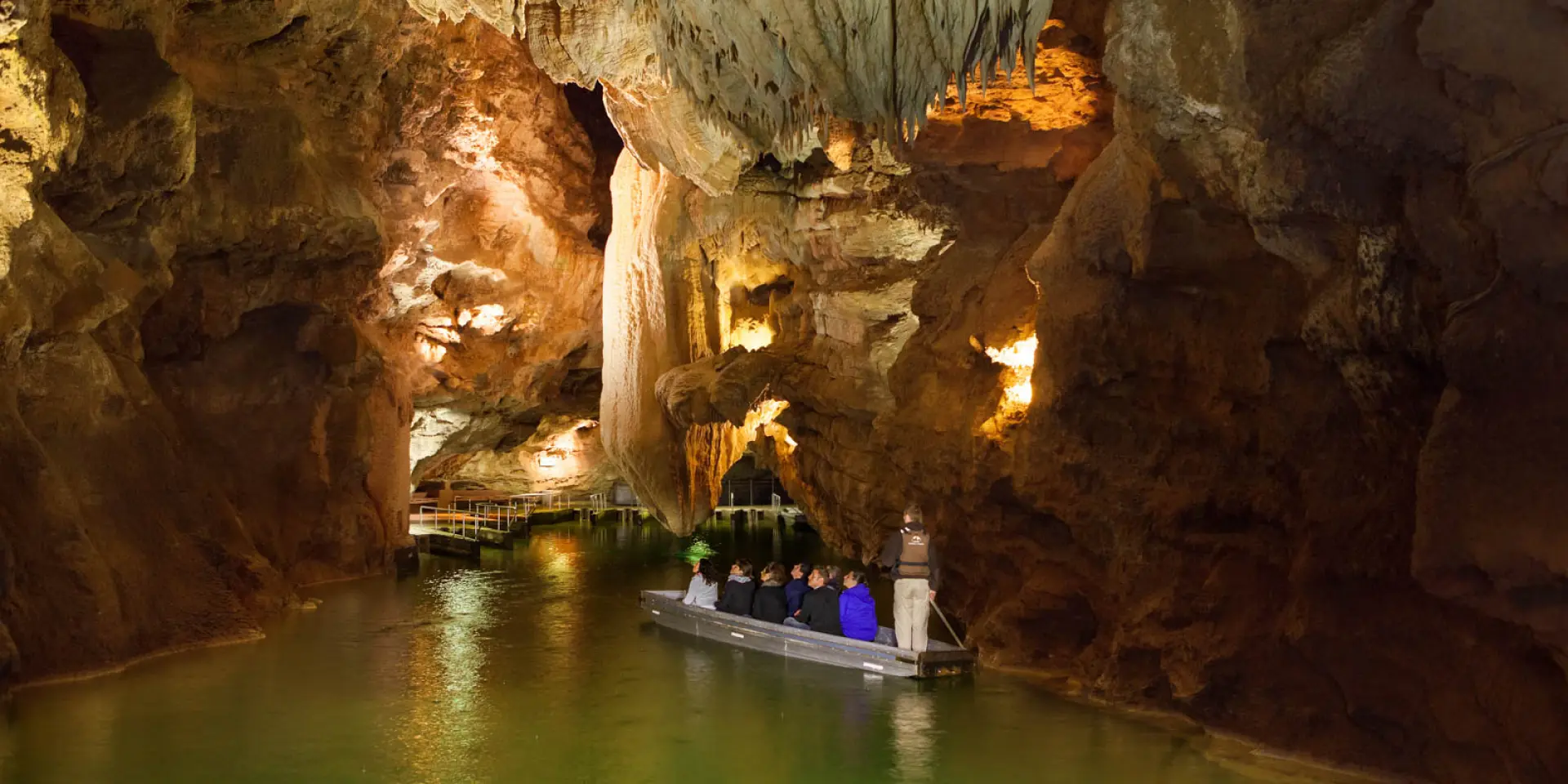 Le Lac de la Pluie - Barque avec visiteurs (2014)