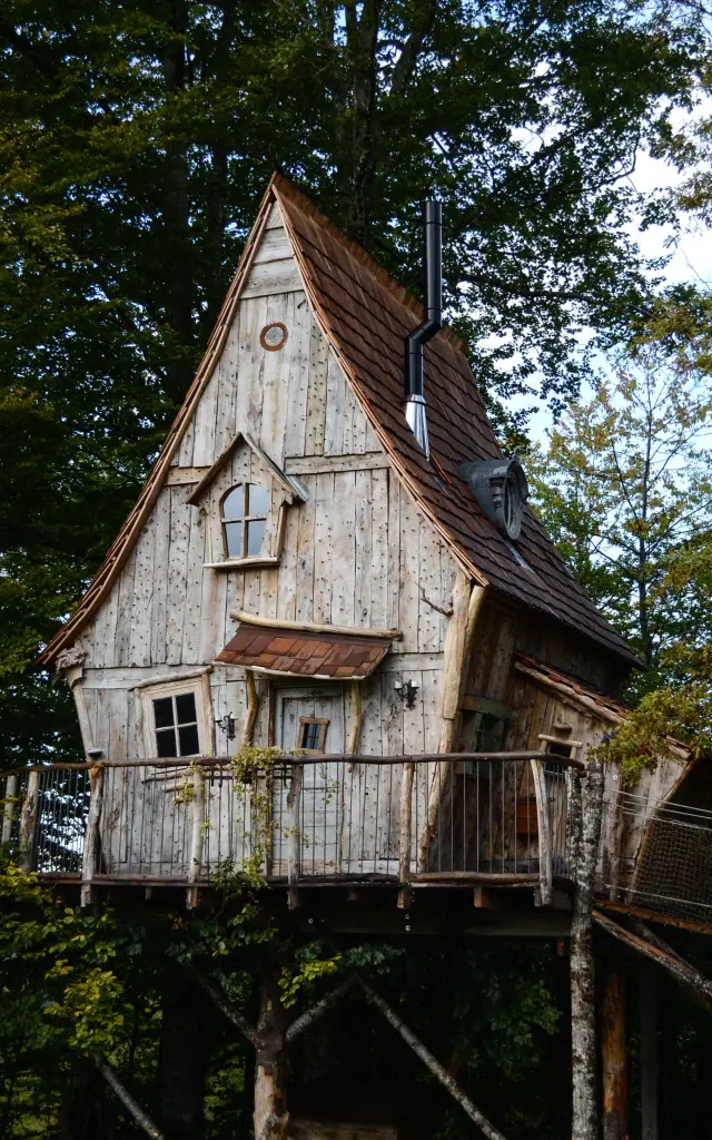 Cabane Étonnante Ferme Des Histoires Mélangées © Cécile May Ot Vallée De La Dordogne