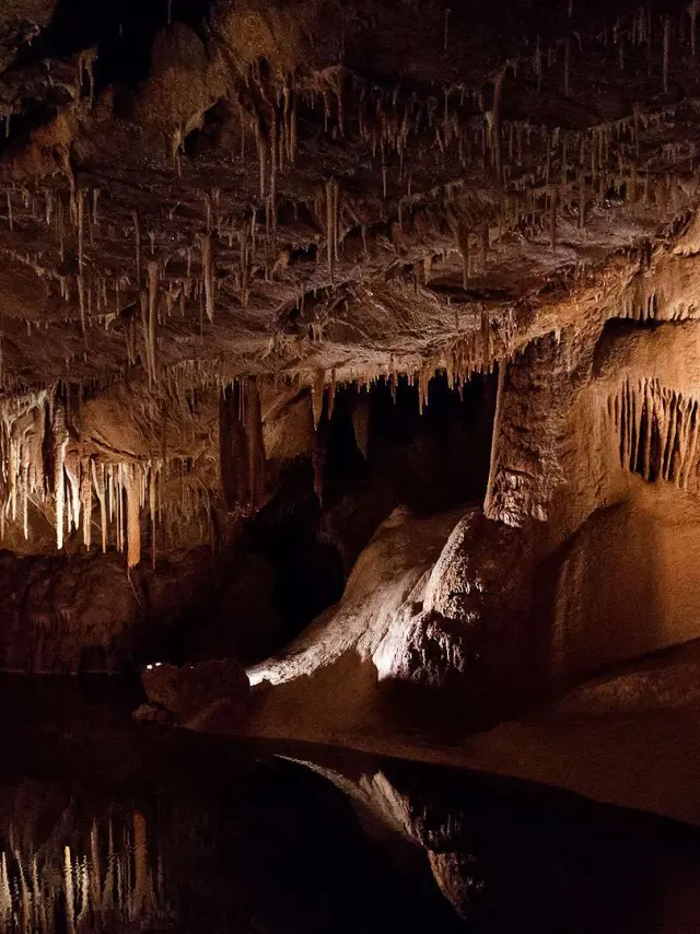 Salle des merveilles - grottes de Lacave
