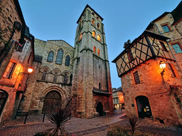 Abbatiale Saint-Pierre