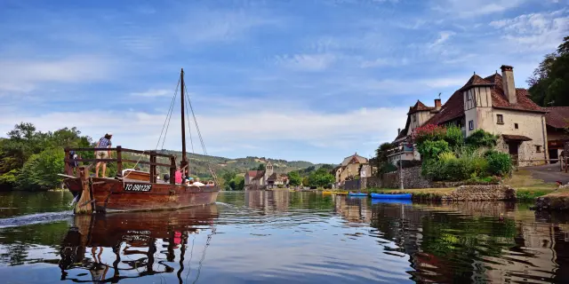 Beaulieu Sur Dordogne©romann Ramshorn Corrèze Tourisme