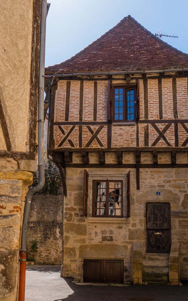 Dans Les Rues De Saint Céré