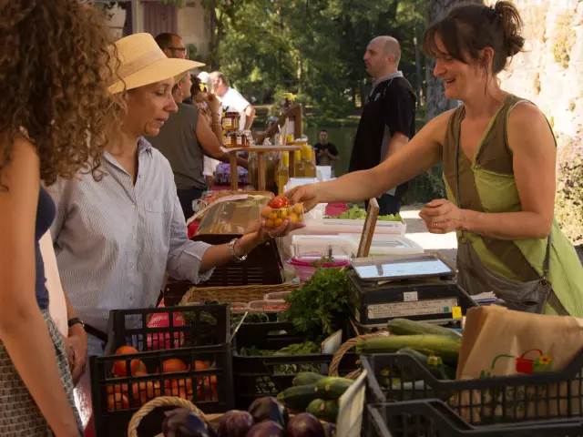 Marché de Pays de Beaulieu-sur-Dordogne