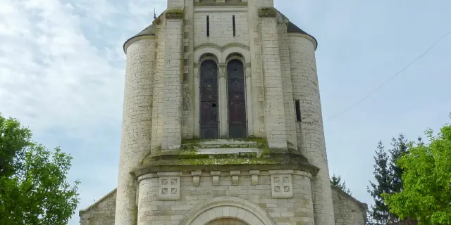 Saint-Sozy - Eglise du village