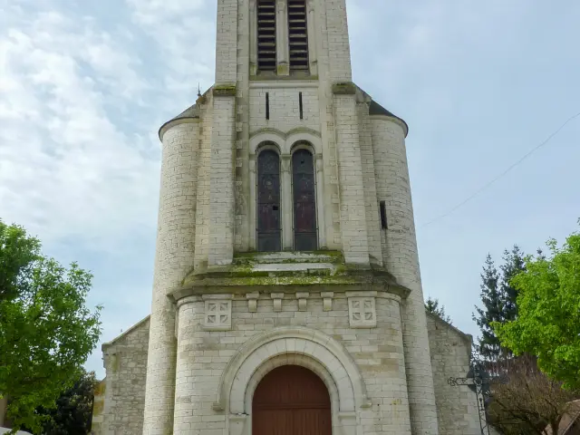 Saint-Sozy - Eglise du village