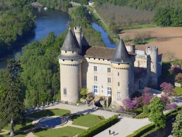 Chateau De Mercues