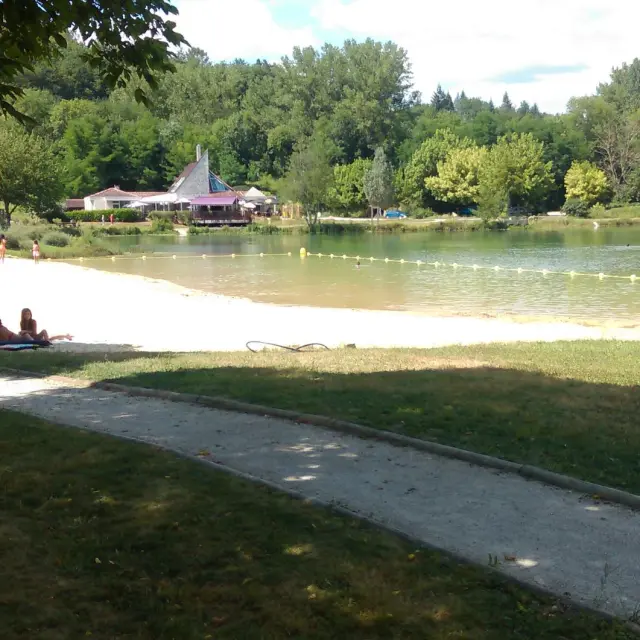 Plan D'eau Lamothe Fénelon