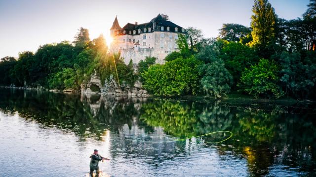 Pêcher Sous Le Chateau De La Treyne