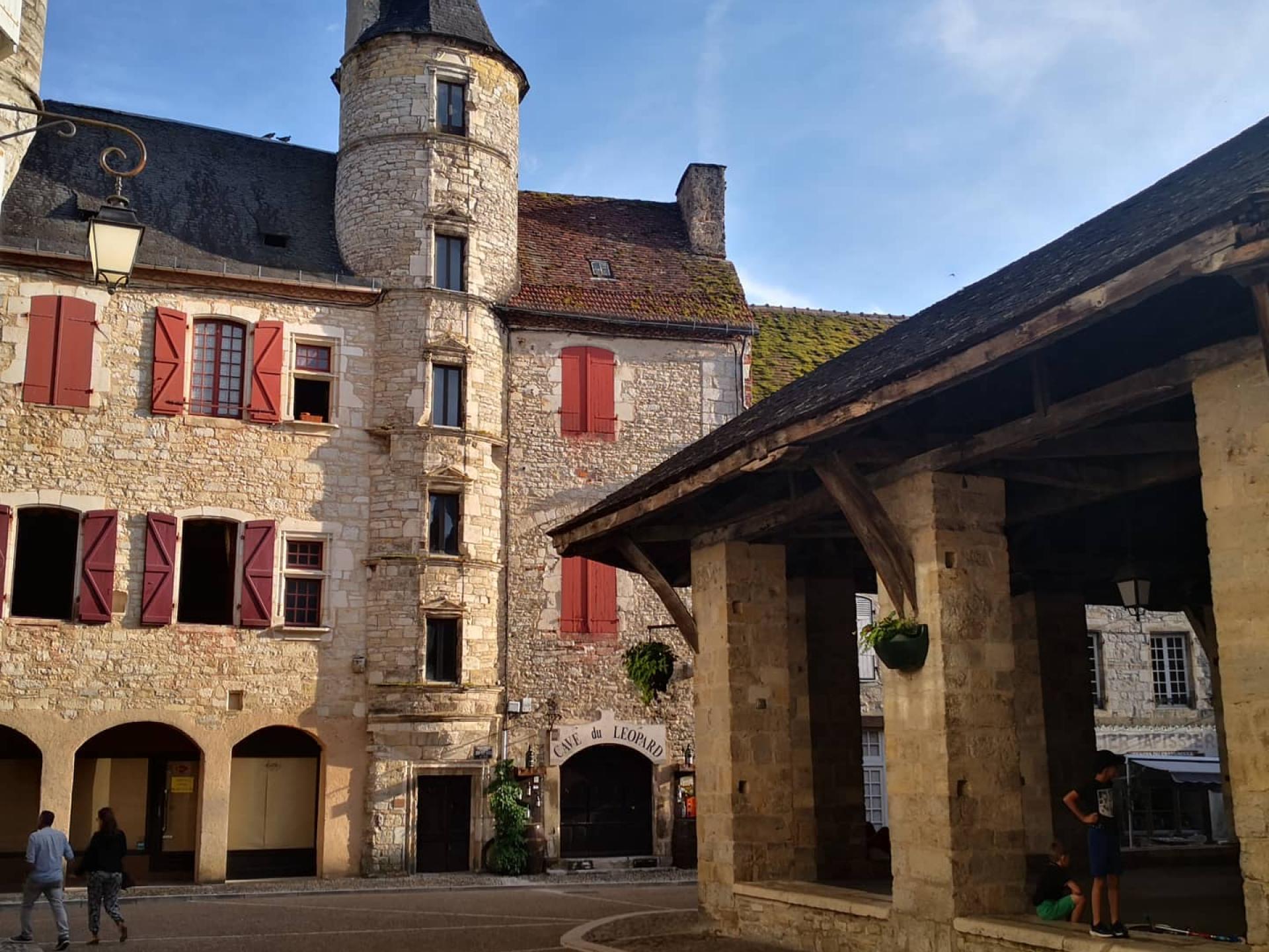 Martel : visiter Martel. Visites, restaurants, hébergements