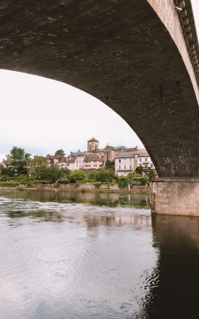 Argentat-sur-Dordogne - pont