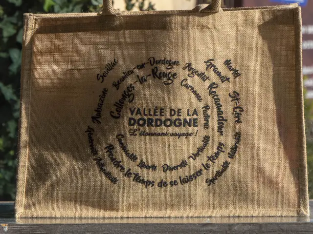 Cabas 1 © E. Gerbois Vallée De La Dordogne 2