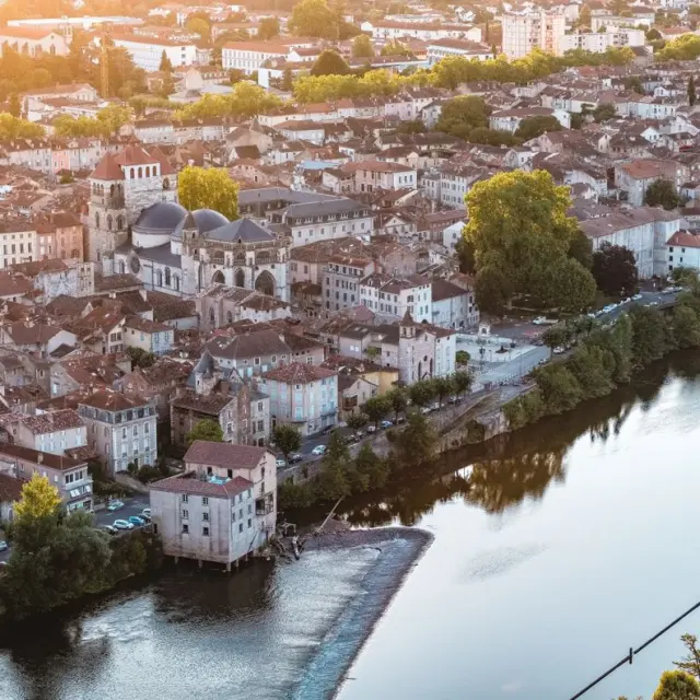 Vue Sur Le Vieux Cahors