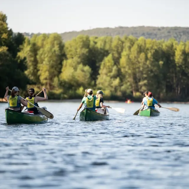 Canoës sur la Dordogne