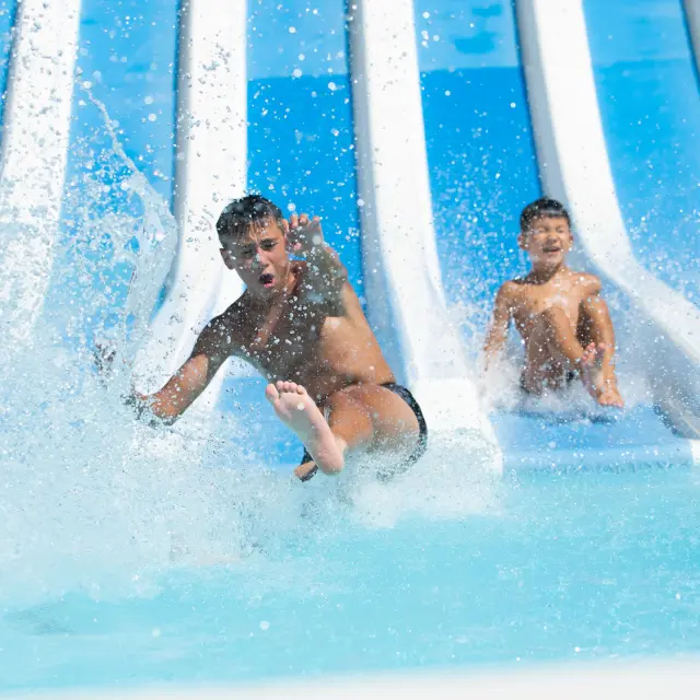 ®aerial Studio Romain Daynac 1028