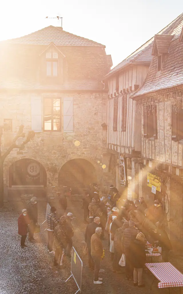 Cauvaldor Marché À La Truffe Bretenoux ©malikaturin 4392 Bd