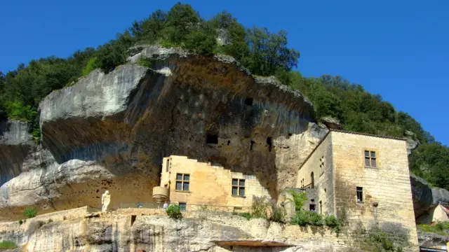 835 Srt Photo Photo Les Eyzies Vezere 6