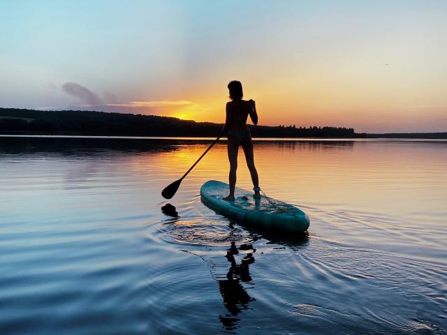 ivan-rohovchenko-paddle-unsplash.jpeg