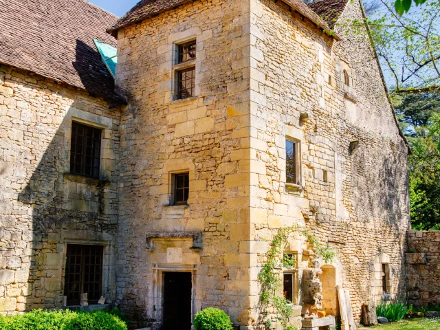 3457 Visite Du Manoir De La Salle Saint Leon Sur Vezere Les Conteurs
