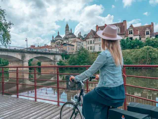 3767 Voie Verte Visite De Perigueux Les Droners Expireson 2031 06 06