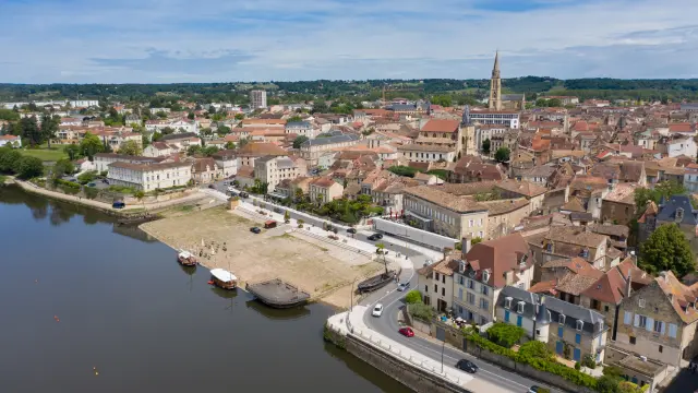 5554 Ville De Bergerac Dordogne Libre