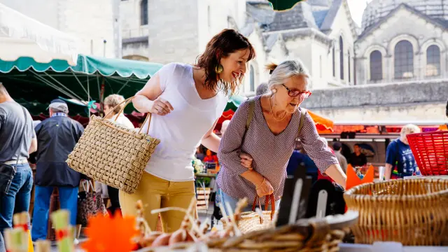 994 Promenade Au Marche De Perigueux Les Conteurs