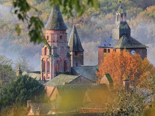 Instagram #collongeslarouge