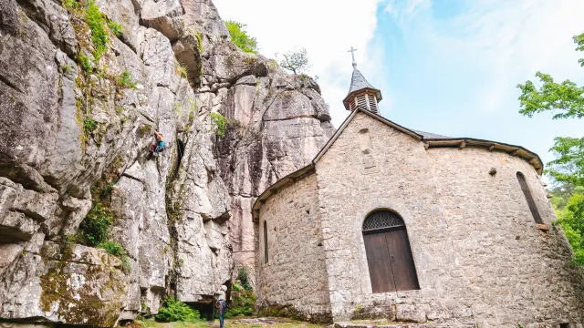 Chapelle Notre-Dame du Roc à Servières-le-Château