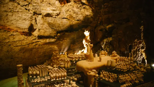 751 Interieur Du Gouffre De Proumeyssac Les Conteurs