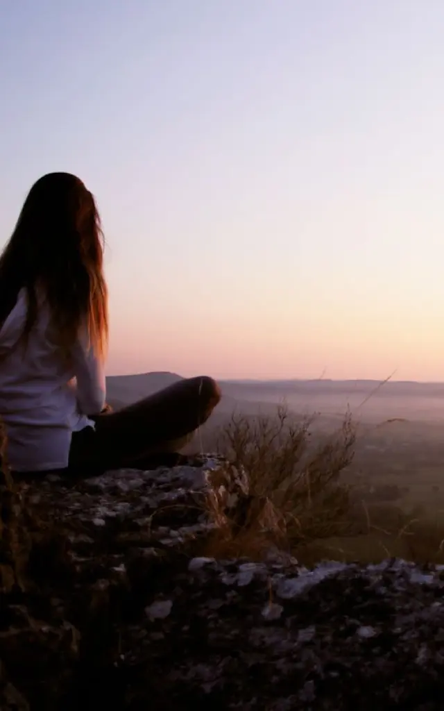 Perspectives Etonnantes Roc Des Monges