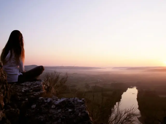 Perspectives Etonnantes Roc Des Monges