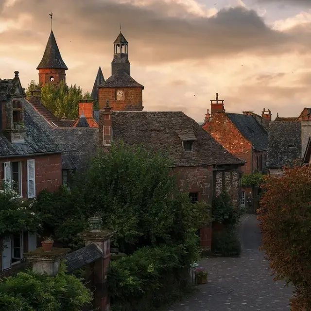 Instagram #collongeslarouge