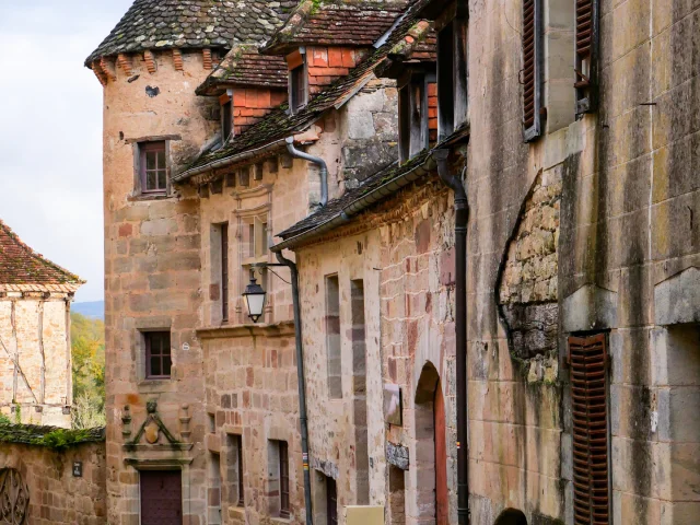 Ruelle-Curemonte-Melanie-Petit.jpg-1920px.jpg