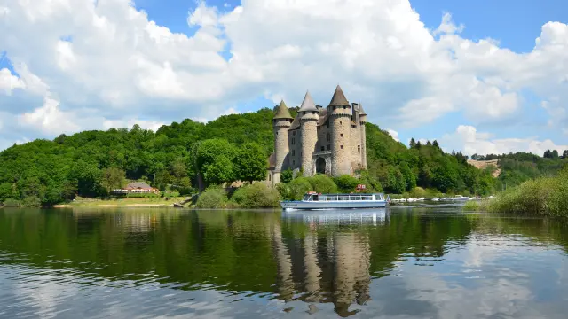 Vedettes Panoramiques Du Lac De Bort 2.jpg 1920px