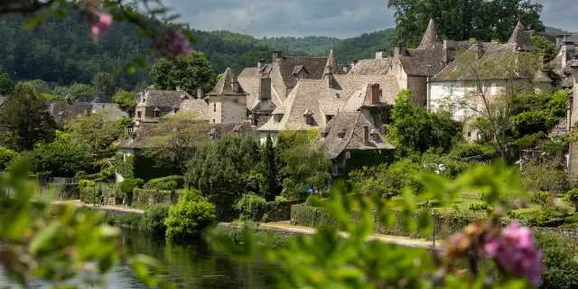 Maisons quai Argentat-sur-Dordogne
