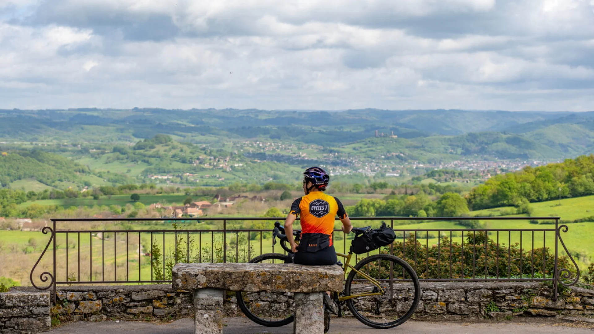 Cycliste à Loubressac