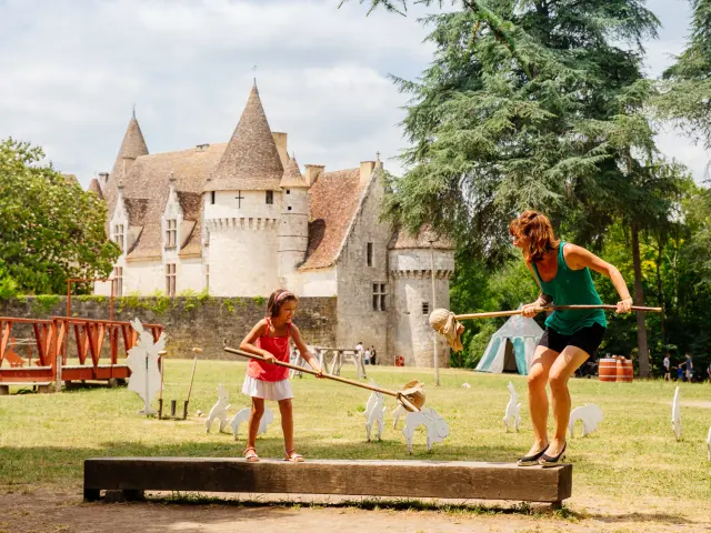 1419 Jeux En Exterieur Chateau De Bridoire Les Conteurs 1
