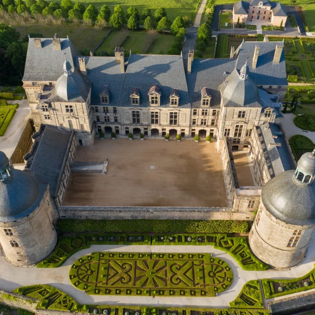 5606 Chateau De Hautefort Dordogne Libre